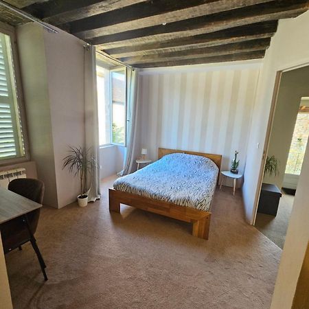 ホテル Chambre Avec Salle De Bain Donzy エクステリア 写真