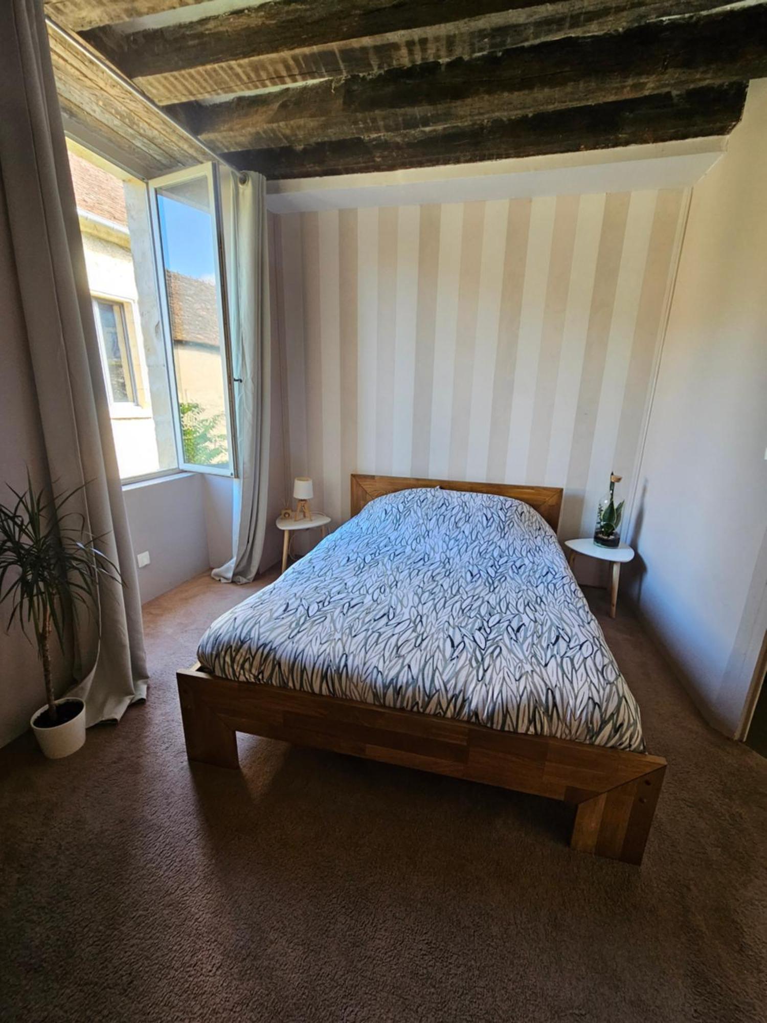 ホテル Chambre Avec Salle De Bain Donzy エクステリア 写真