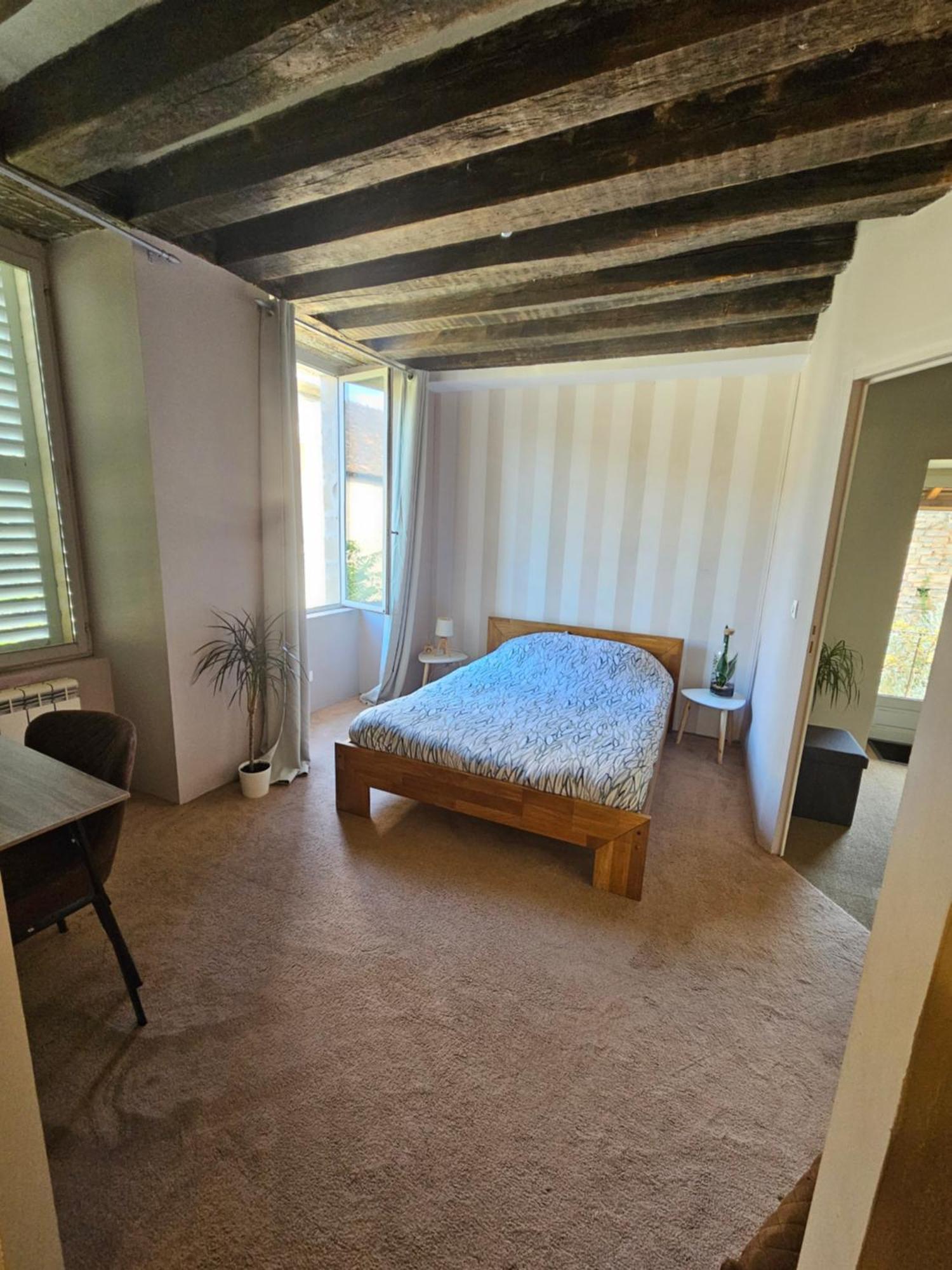 ホテル Chambre Avec Salle De Bain Donzy エクステリア 写真